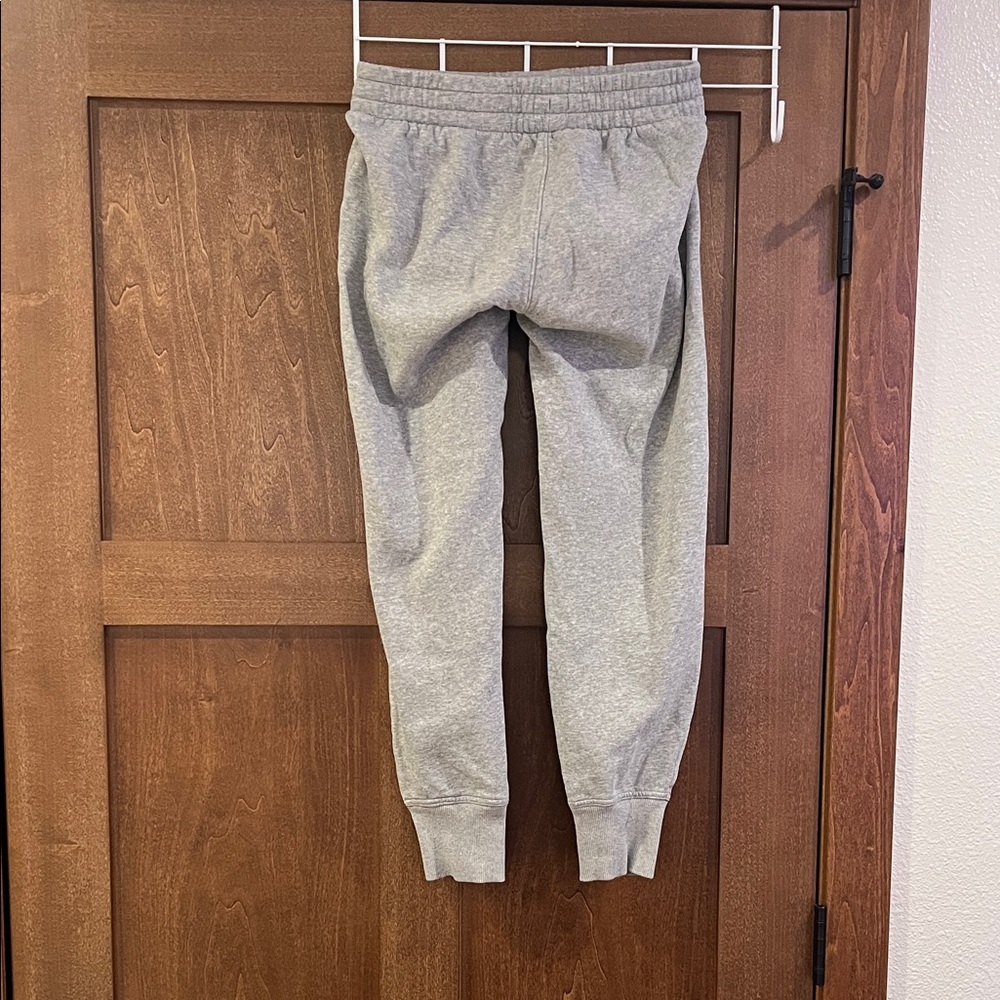 Under Armour Heather Gray Joggers - Picture 3 of 3